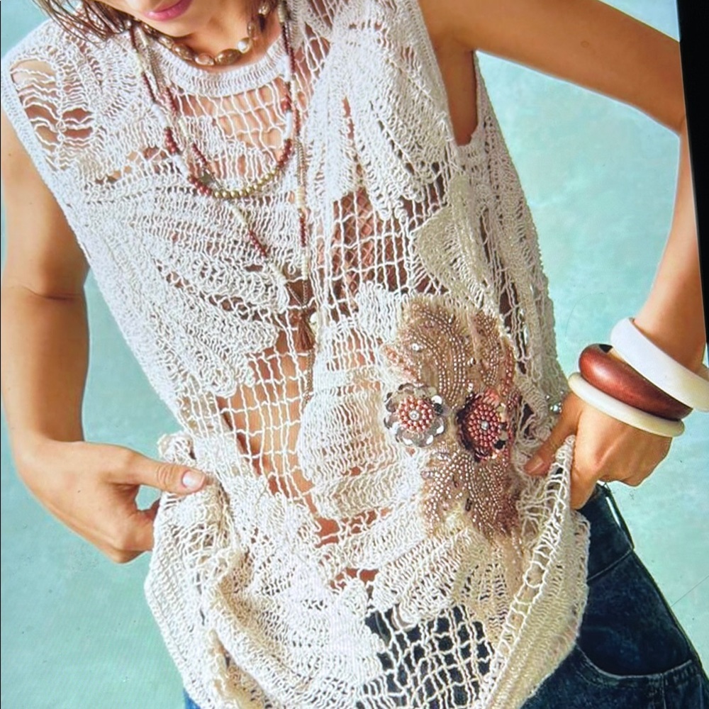 012. Cream Cropped Cut Out Tank Top